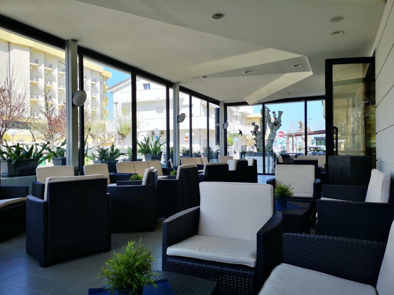 Hotel Tiglio Rimini Eksteriør bilde