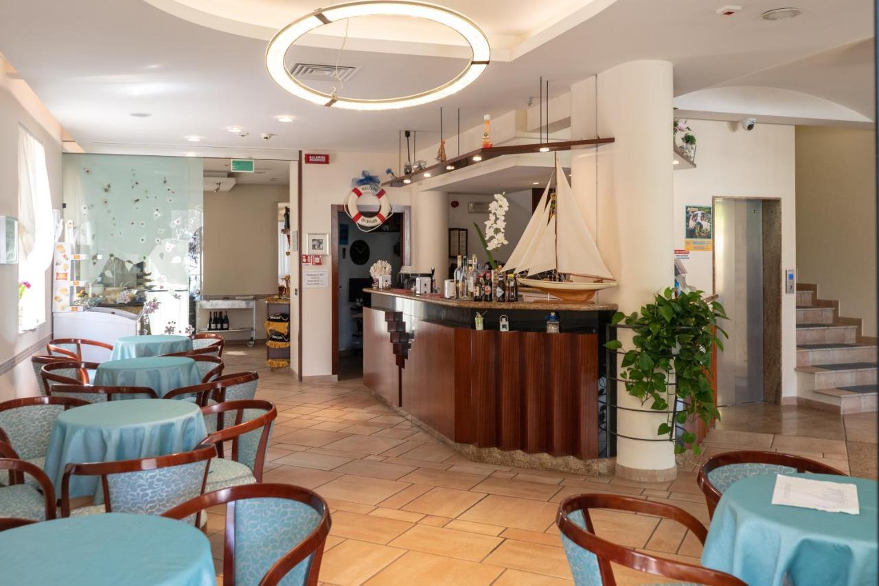 Hotel Tiglio Rimini Eksteriør bilde